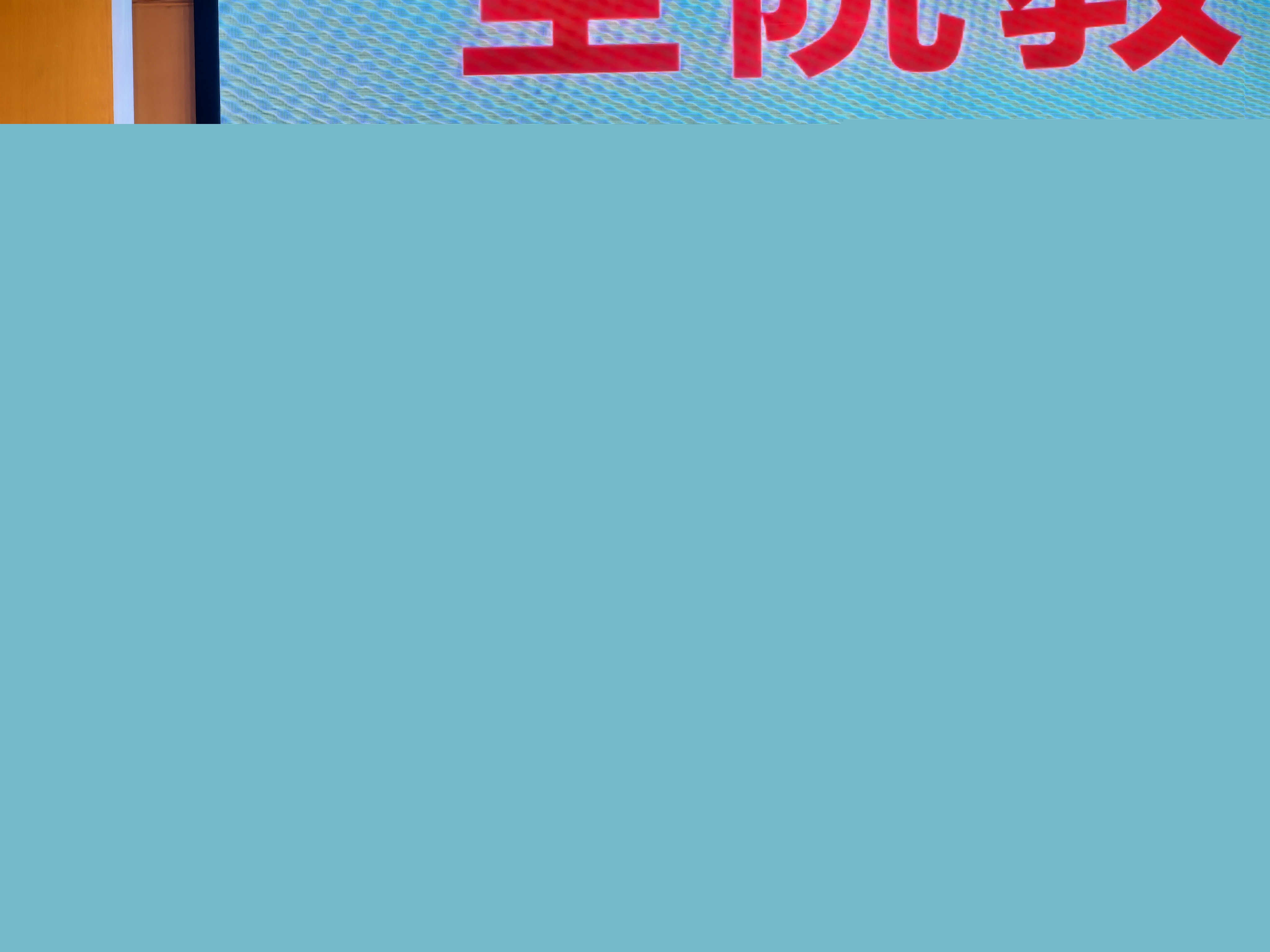 590416625.jpg 2.jpg